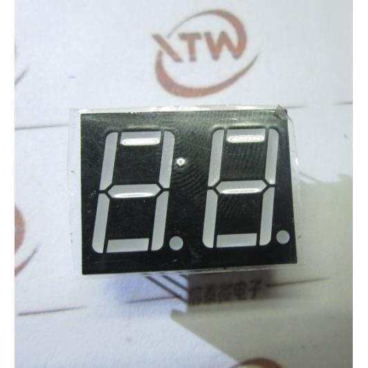 数码管 0.36英寸红色 0.36寸 2位共阴 3261AH 15mm*14mm*7.2mm