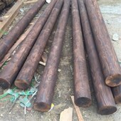 圆木雕刻圆柱子防腐木奥松圆柱秋千F杆仿古假梁主梁碳化木厂家方