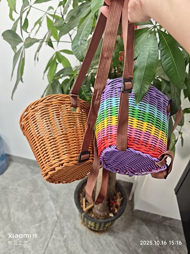 儿童背篓舞蹈道具装饰打卡拍提照背篼