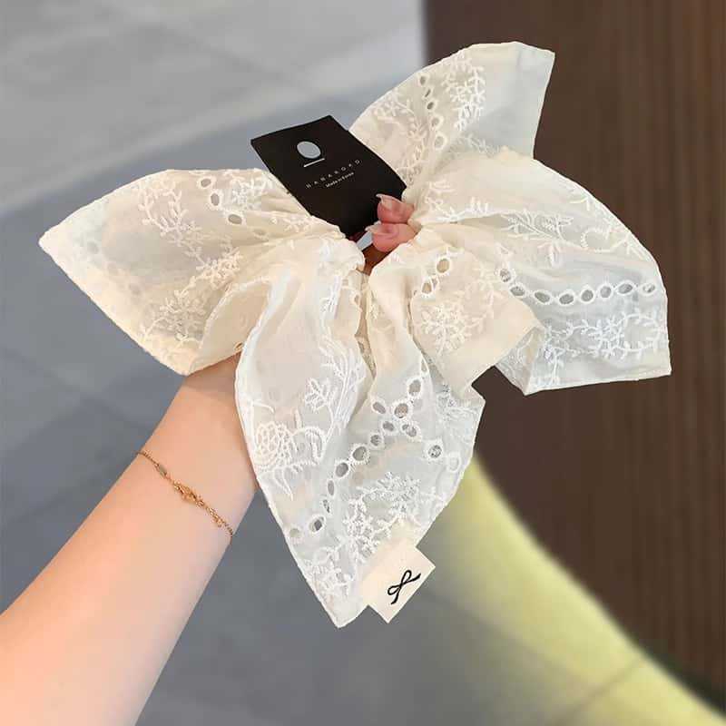 韩国复古小众设计感刺绣花朵方巾肥肠圈优雅布艺大号皮筋耐用