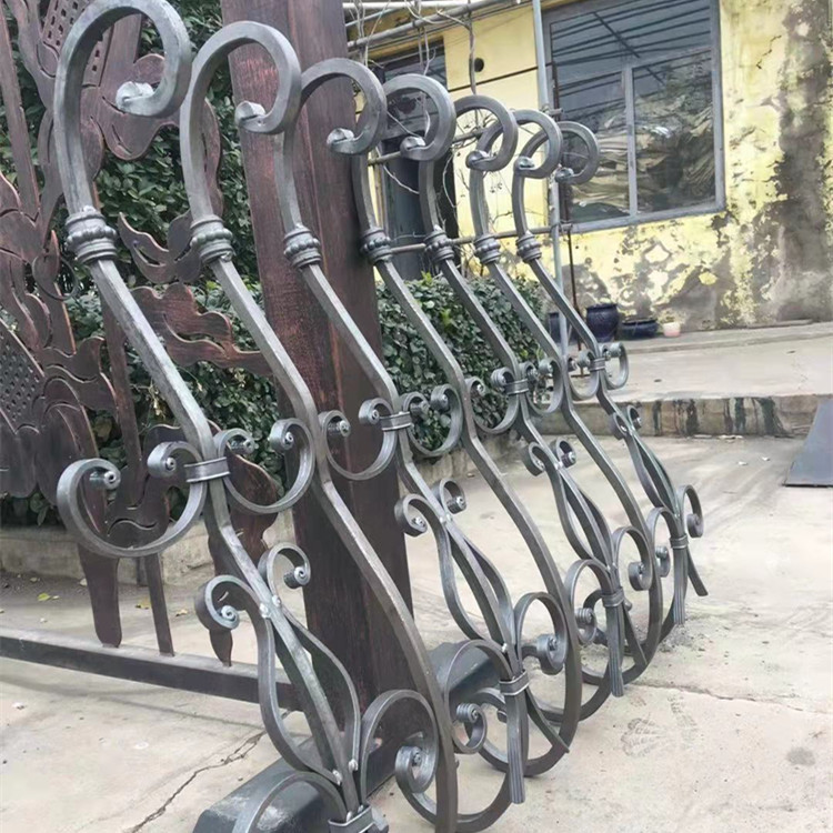 户外阳台护栏铁艺露台围栏楼梯花件铸铁花别墅小区配件安全防护