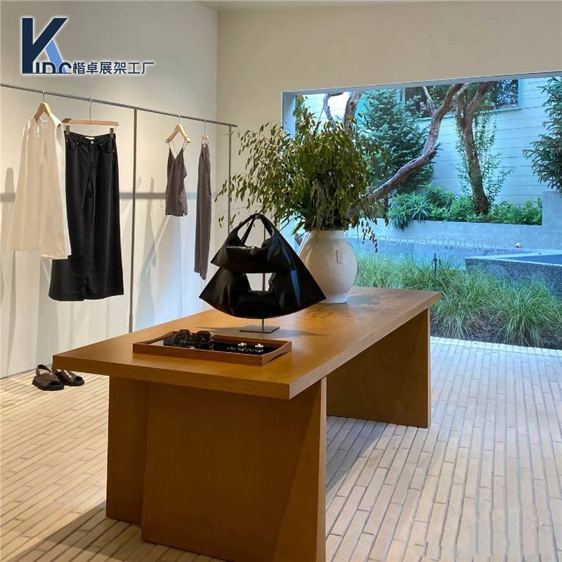 中古风胡桃木服装店收银台