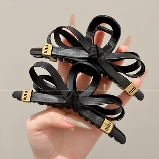 韩系皮质蝴蝶结发夹女2025新款高端鲨鱼夹大号头发抓夹发量多发卡