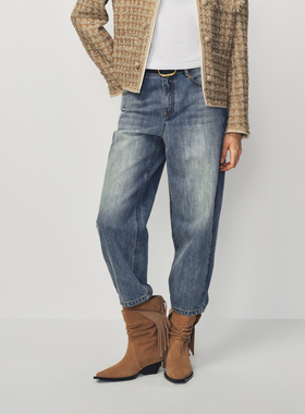 AVVENN弧形腰线立体剪裁九分牛仔裤AK11302600