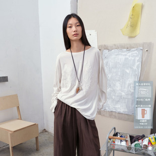 AVVENN佩利斯花型叠片镂空设计印花T恤AK11001516