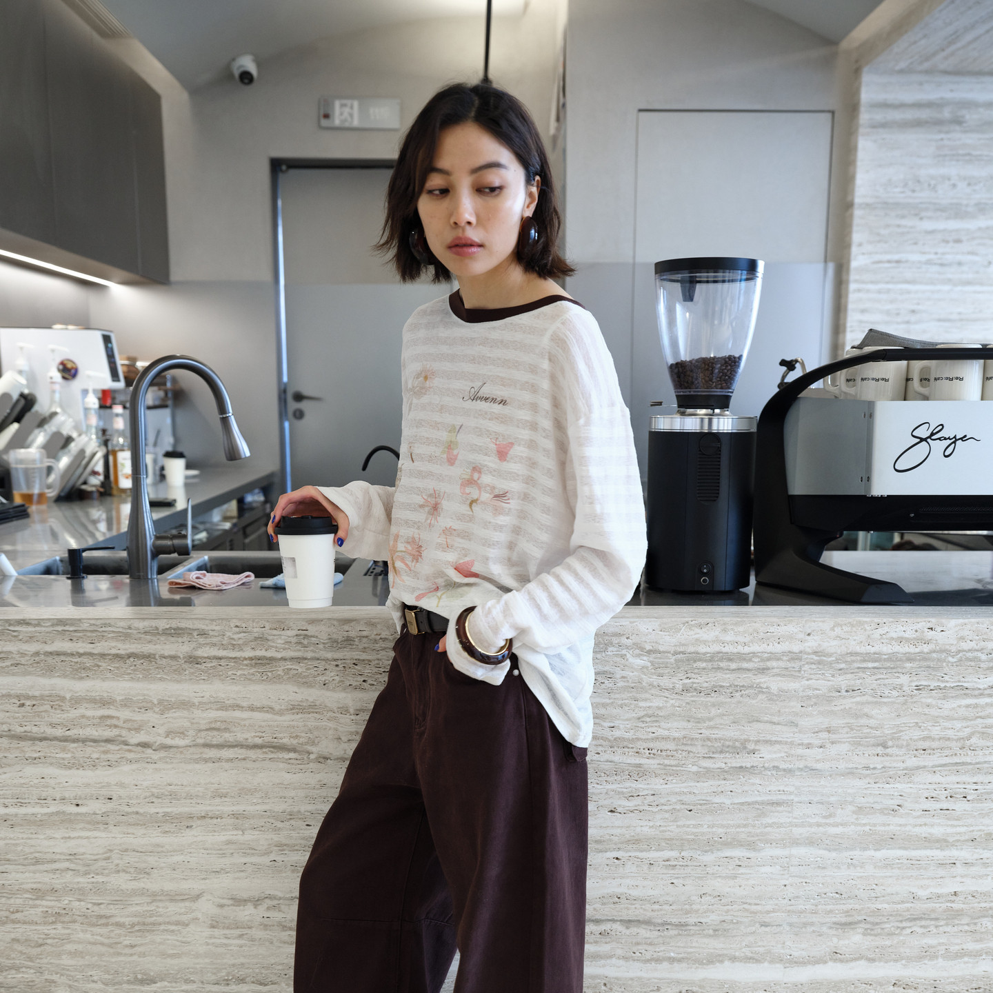 AVVENN花卉草药图案修身直喷印花T恤AK11001512