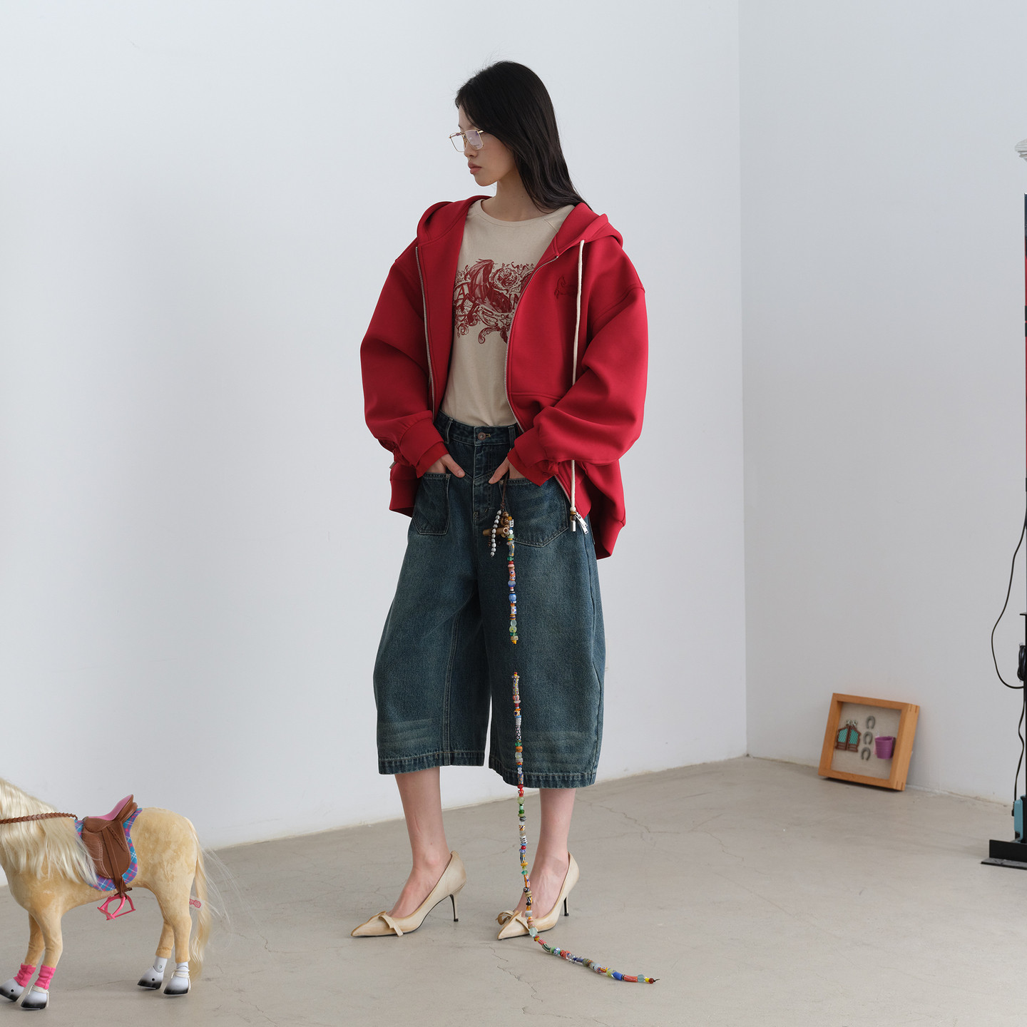 AVVENN配串珠竹子挂坠主题花型绣花牛仔中裤AK11305597