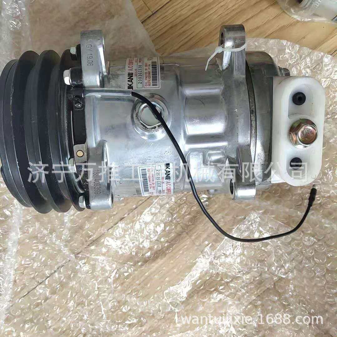 供应山推推土机配件DH17 SD26 SD24压缩机114u-58-10000