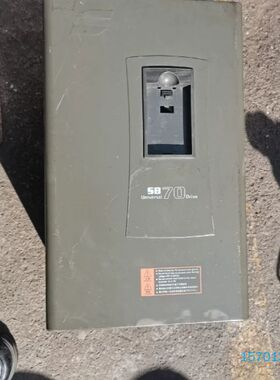 拆机森兰变频器SB70G22/380V一台，功能正常，上电测议价