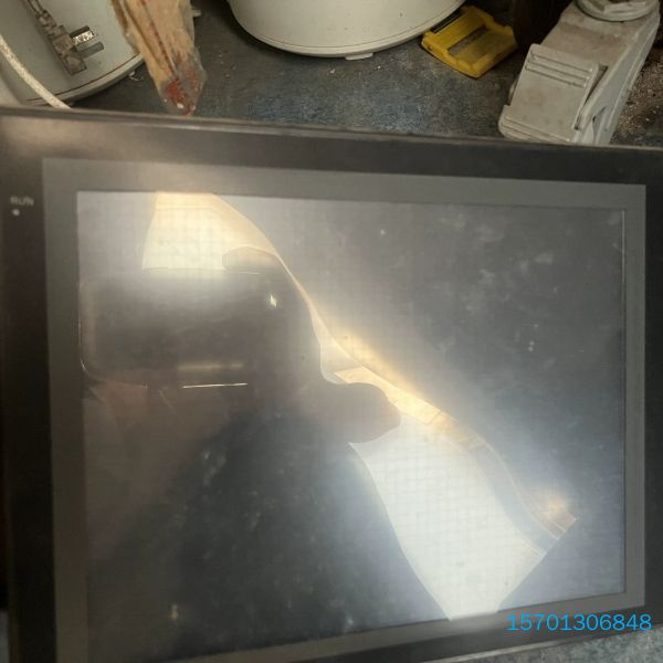 【顺庆】欧姆龙触摸屏，NS12-TS00B-V2，有需要的联系。【议价】