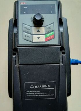 【顺庆】拆机三晶变频器ATV-4T2R2GH【议价】