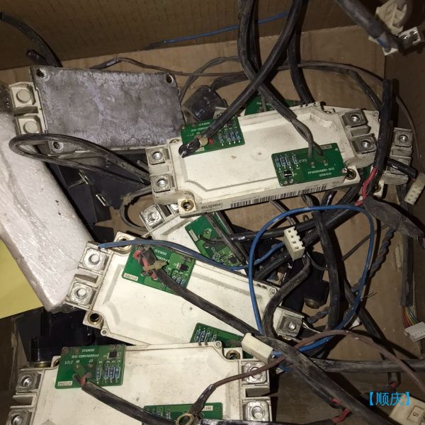 【顺庆】FF450R12ME3 EUPEC模块 有6个 现货 包好【议价】