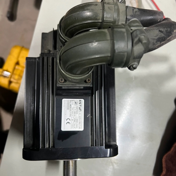 【顺庆】EMG-15APA22  拆机埃斯顿伺服电机，实图，要的私聊【议