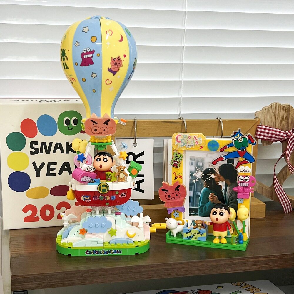 2026新款哆啦a梦积木街景系列拼装益智玩具摆件男女孩子生日礼物