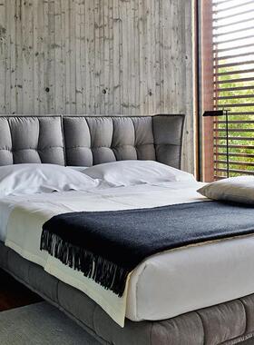 北欧风意式极简卧室家具软体床1.5米1.8米双人棉麻用布艺软床