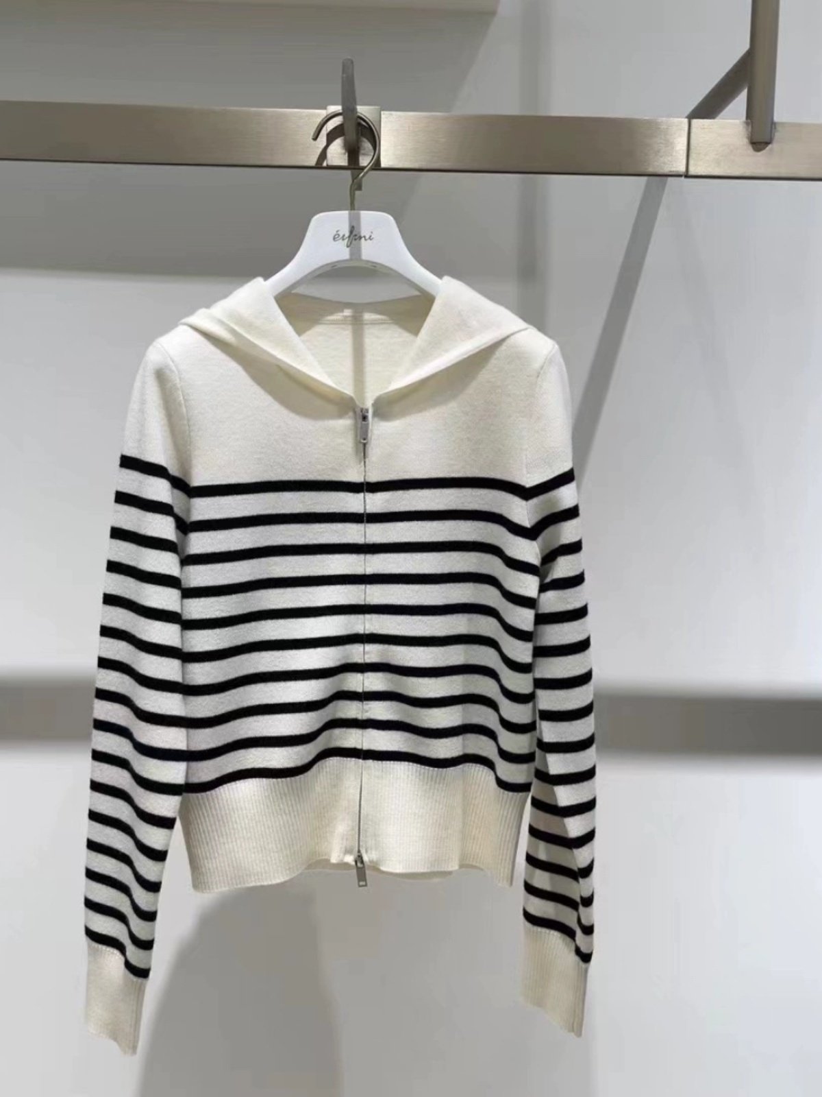 伊芙丽2023冬装新款条纹针织开衫女连帽羊毛衫1EA230751