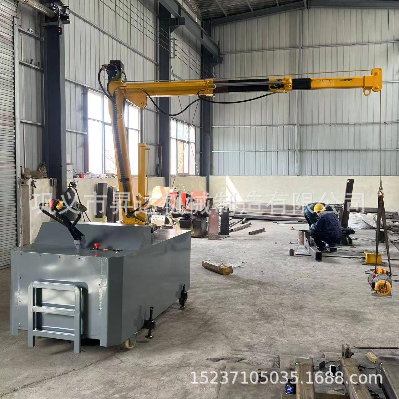 移动折叠升降机电动液压小吊机建筑装修吊沙子水泥2吨起重升降机