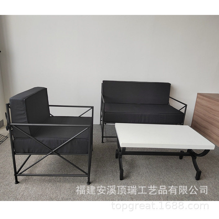 简约设计款花园桌椅套装组合 户外阳台休闲椅 露台防晒铁艺桌椅