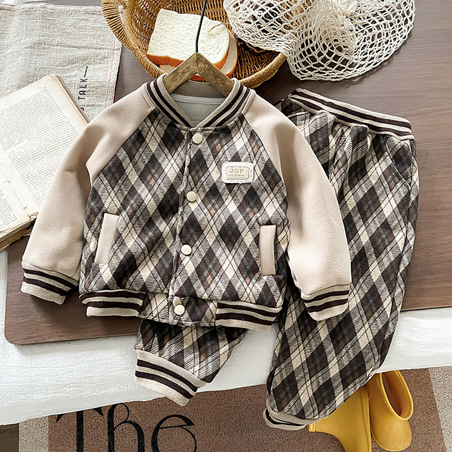 男童加绒套装秋冬2025新款儿童深秋薄绒棒球服宝宝男孩洋气两件套