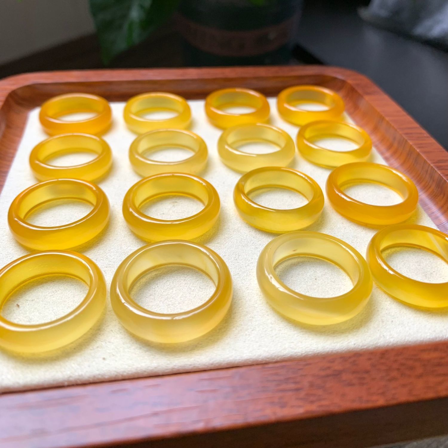 天然黄玉髓戒指冰种情侣玛瑙