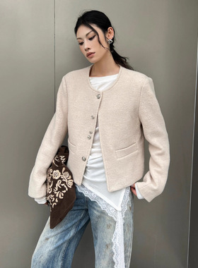 2025冬季新款赫本风圆领小香风外套单排扣加厚羊毛上衣18399