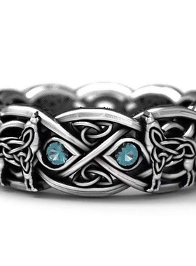 2025新款欧美复古镀金狼图腾朋克男戒批发跨境潮流饰品工厂直销