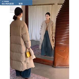 奶咖色小香风羽绒服2025秋冬新款美拉德穿搭轻薄白鸭绒坑条纹外套
