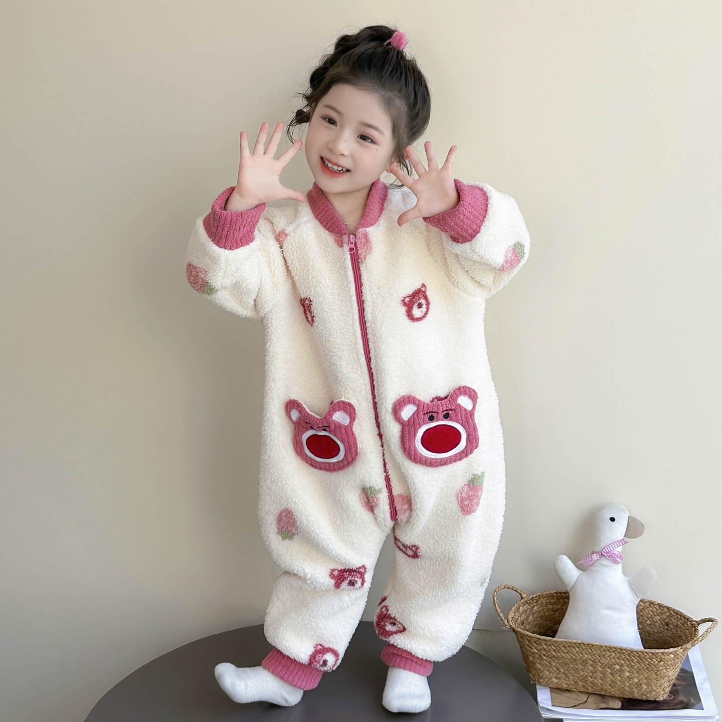 全棉纯棉宝宝连体睡衣冬季加厚奥粒绒女孩防踢被保暖睡袋儿童如厕