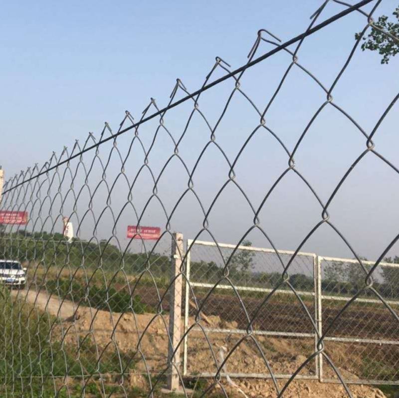 热销新品新品g护栏a网铁丝网防护网热浸镀锌勾花网菱形围栏果园圈