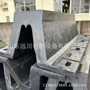 DA橡胶护舷大型船舶码头桥墩防撞橡胶船舷D300带聚氨酯板橡胶护舷