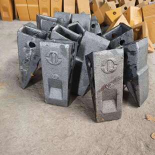 现货供应山工650652655装载机中齿边齿齿套齿根斗齿