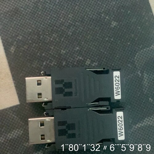 W6022值插头，，邮费到付，，无