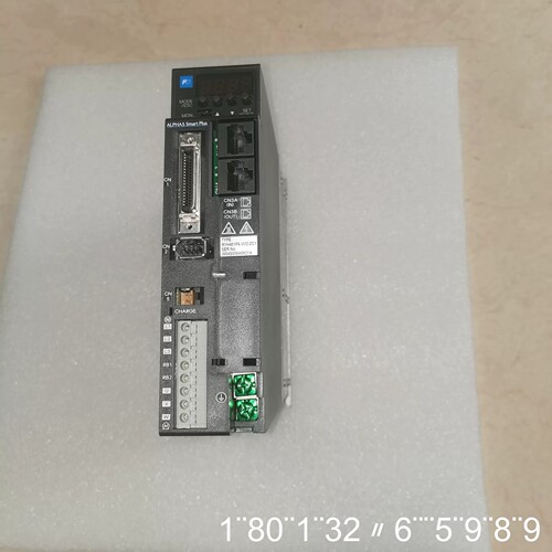 RYH401F6-VV2-ZC1 伺服驱动器