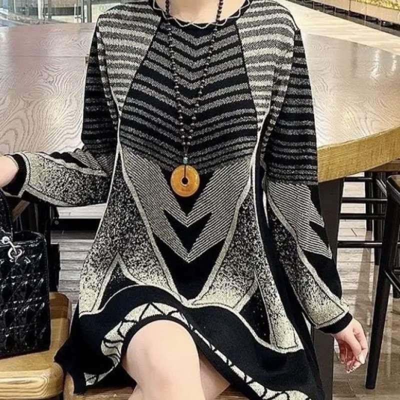 中老年妈妈春秋装连衣裙女加肥加大码针织衫S斤遮肚子打底裙子