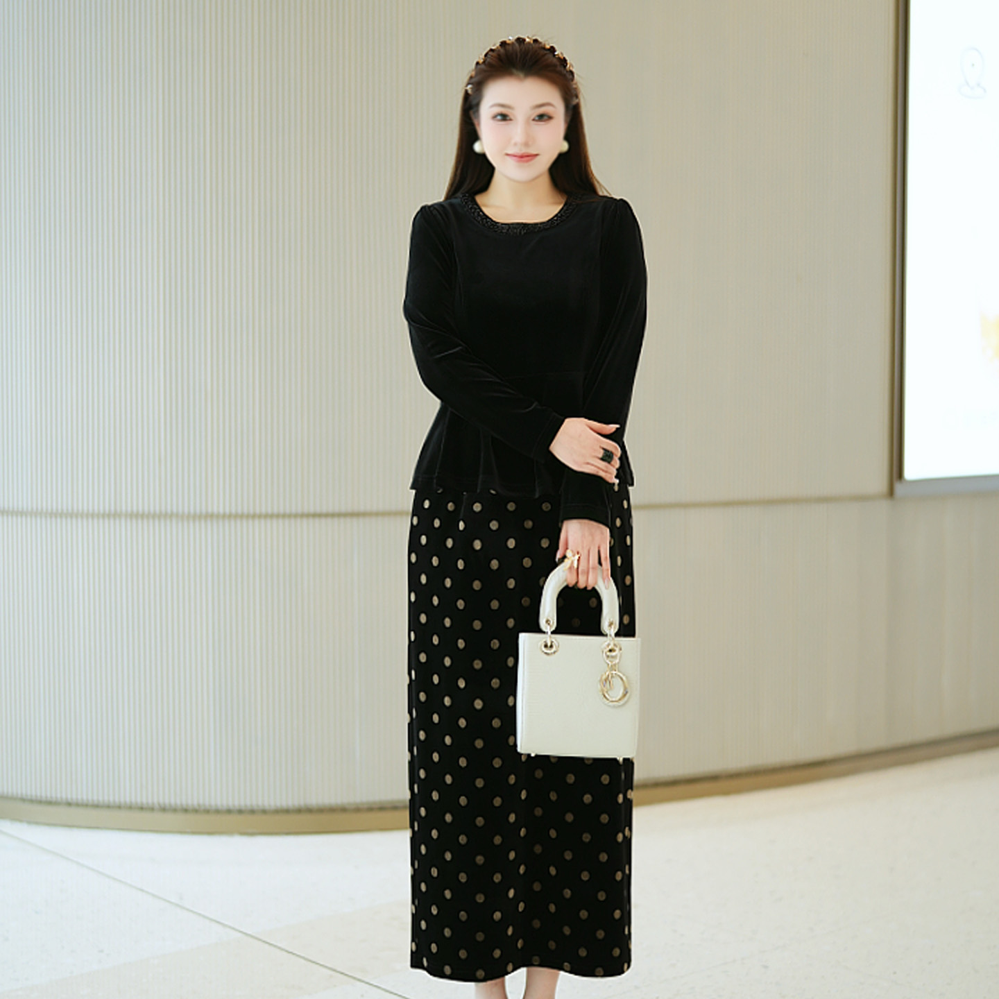 XYD71705/XYD71780轻奢气质大码女装丝绒上衣丝绒波点半身裙套装