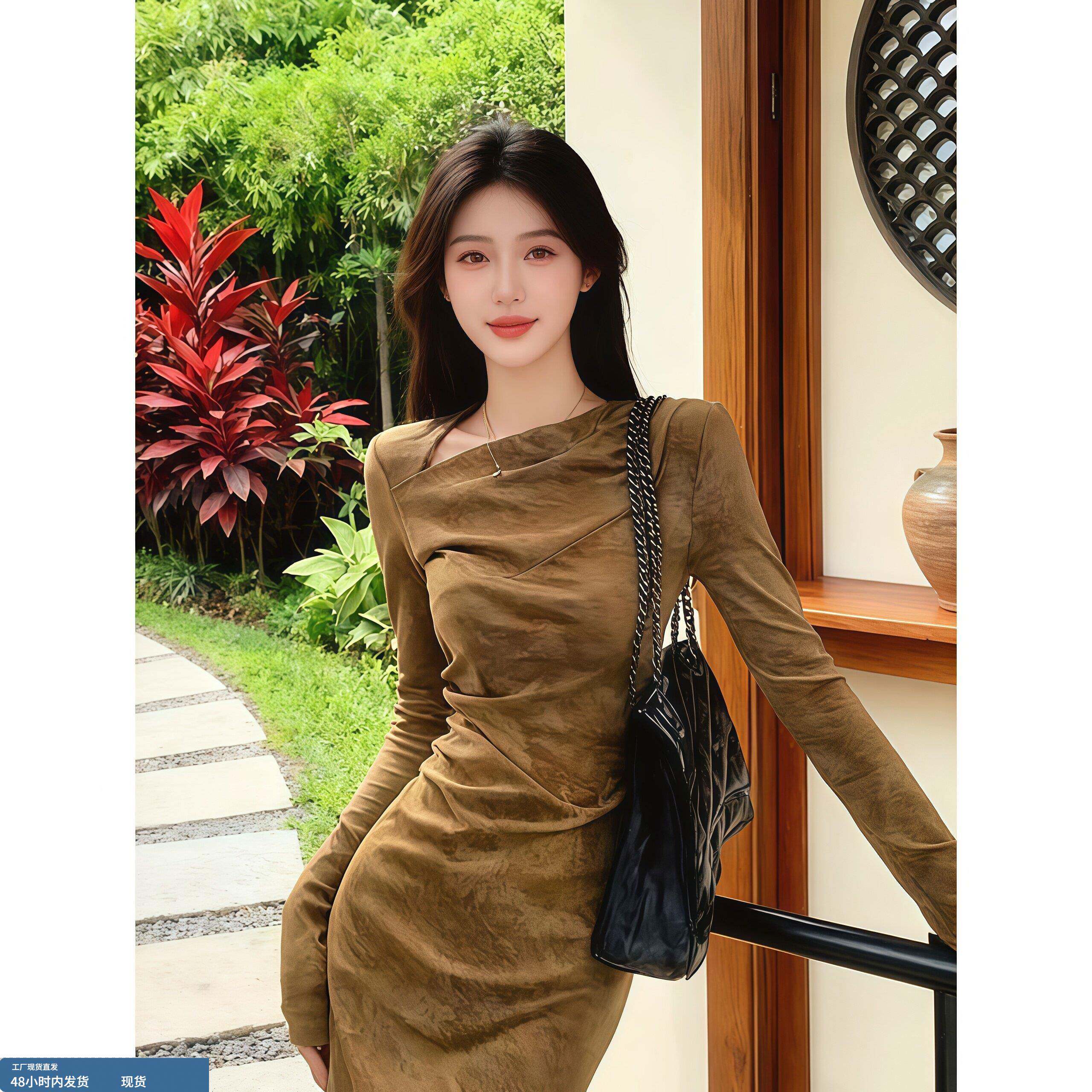 法式复古风不规则斜领连衣裙女秋冬新款高级感气质捏褶收腰长裙子