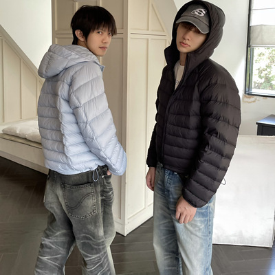 SHIIN 'Inflate' 90白鸭绒无内胆高密尼龙防钻绒短宽排骨羽绒服