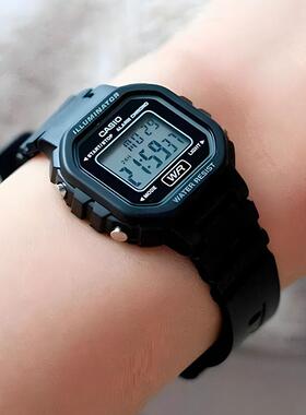 卡西欧（CASIO）方块运动潮流女学生儿童表果冻色表带LA-20WH-1B