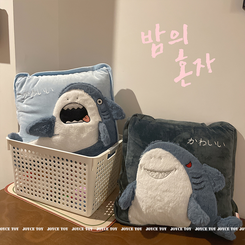 多功能折叠抱枕被子两用t车载小被子办公室午睡毯抱枕二合一夏凉