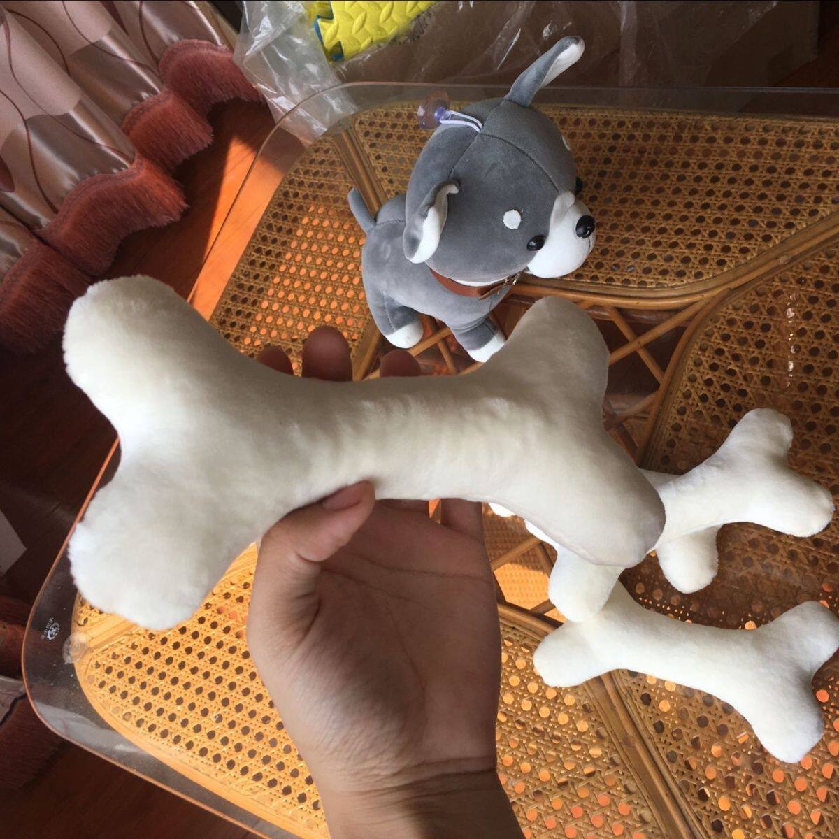 小狗骨头骨头挂件狗狗玩具骨头毛绒狗狗啃咬猫咪宠物玩具大号靠枕