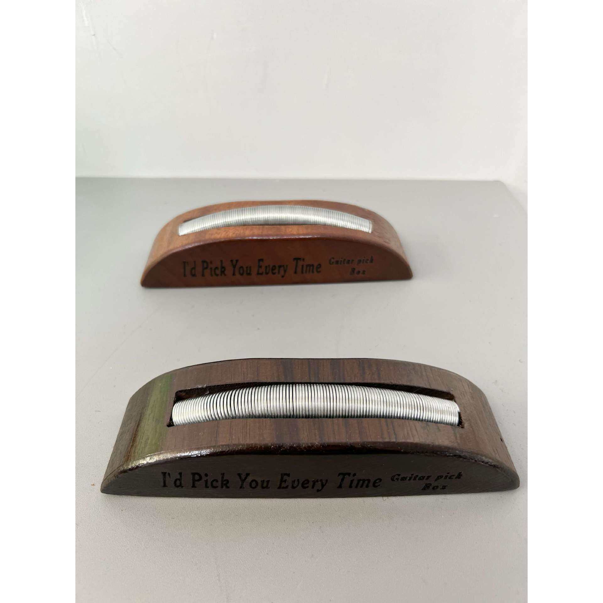 吉他拨片收纳底座日式实木架民谣电吉他贝斯拨片弹簧夹持盒,鲜花速递/花卉仿真/绿植园艺,割草机/草坪机,淘宝优惠券,粉丝福利购,淘宝优惠卷