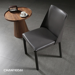 意式极简家用马鞍皮餐椅设计师轻奢餐厅靠背休闲椅北欧创意马鞍椅