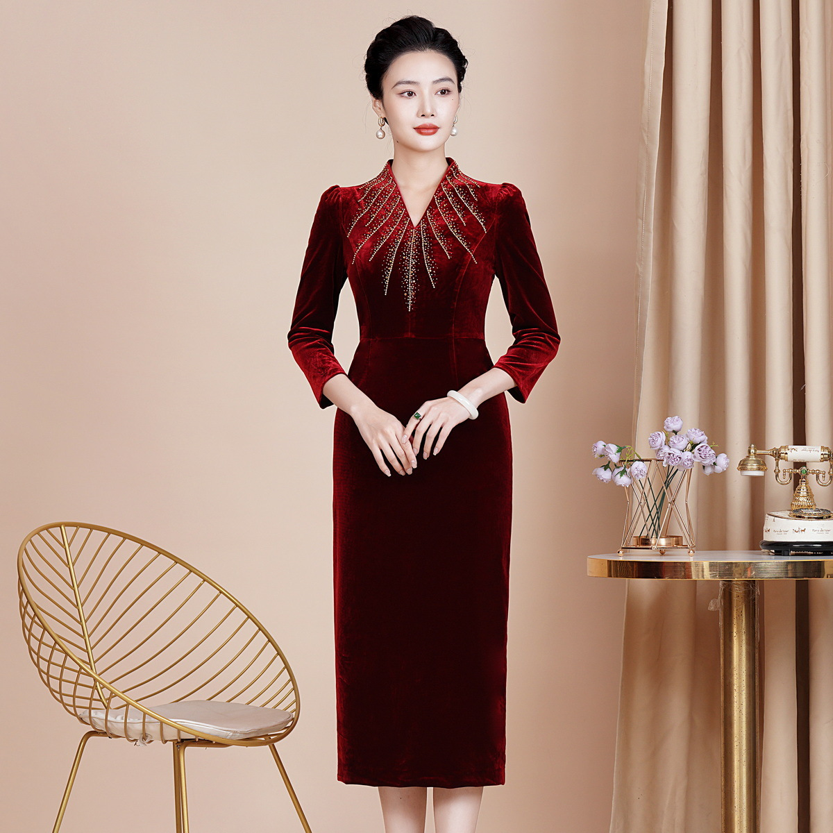 2025春秋季新款改良韩国绒旗袍裙喜婆婆喜妈妈婚宴礼服中长款裙子
