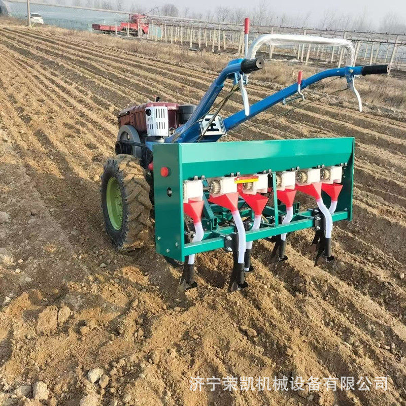 牵引多功能施肥播种机 旱稻小麦豆类播种机 手扶出口拖拉机播种机