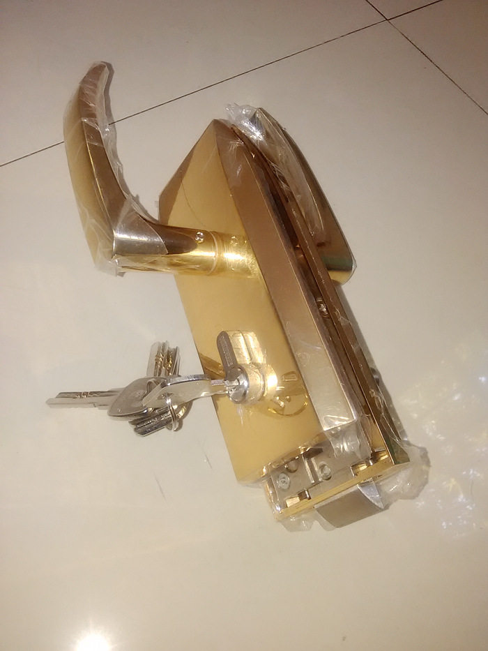 钛金玻璃门高隔断推拉执手锁