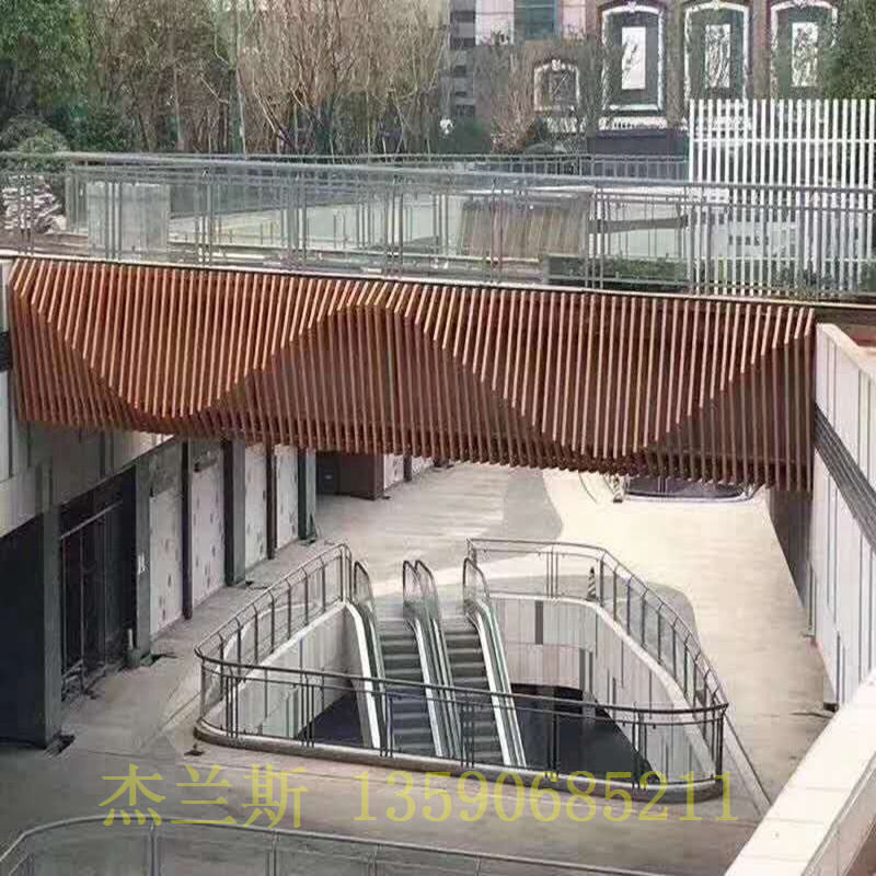 40x80铝方通批发 制作厂家沿街立面改造铝木纹铝花格