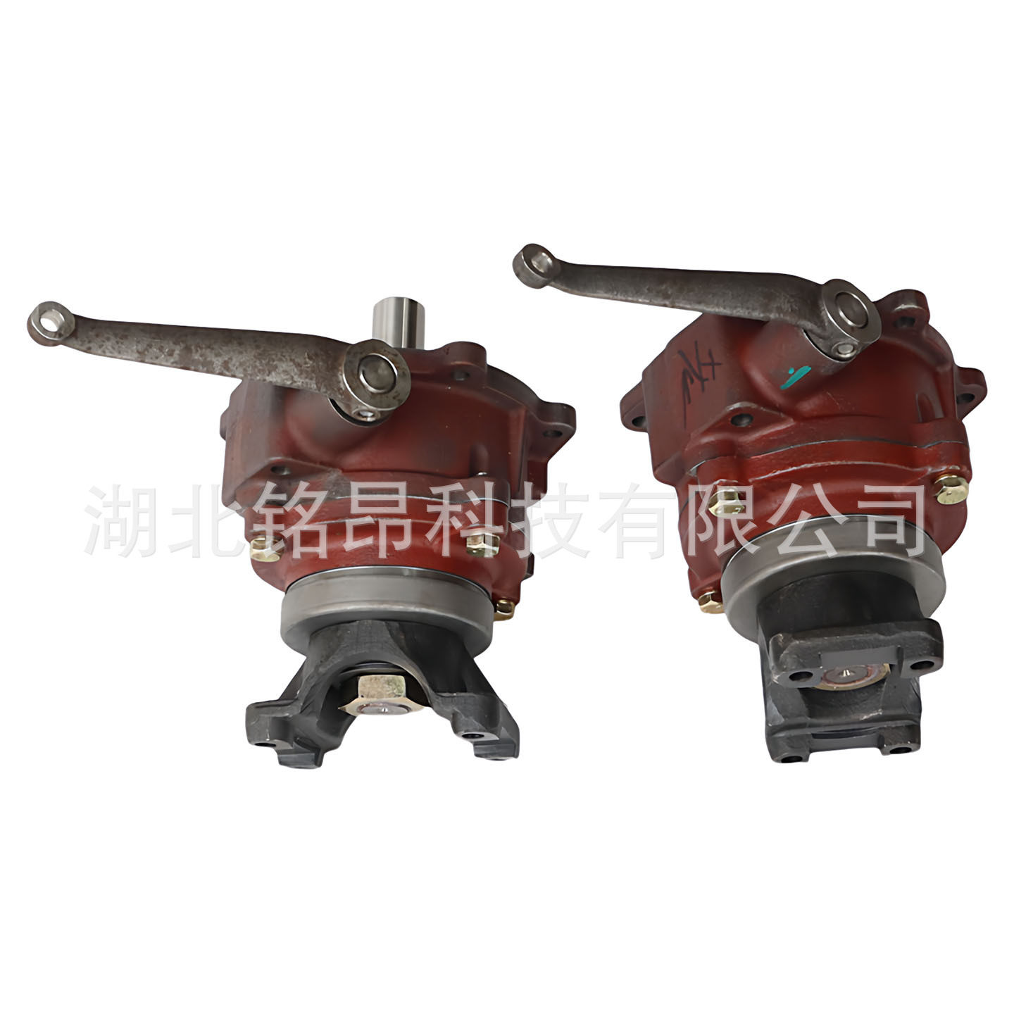 东风EQ2102前加力总成越野配件