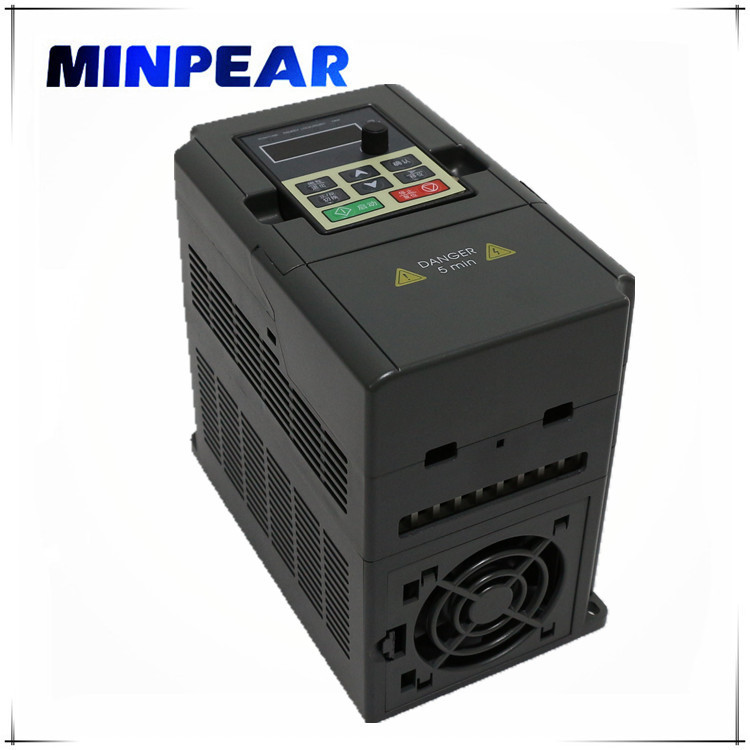 M系列单相220V变频器1.5KW
