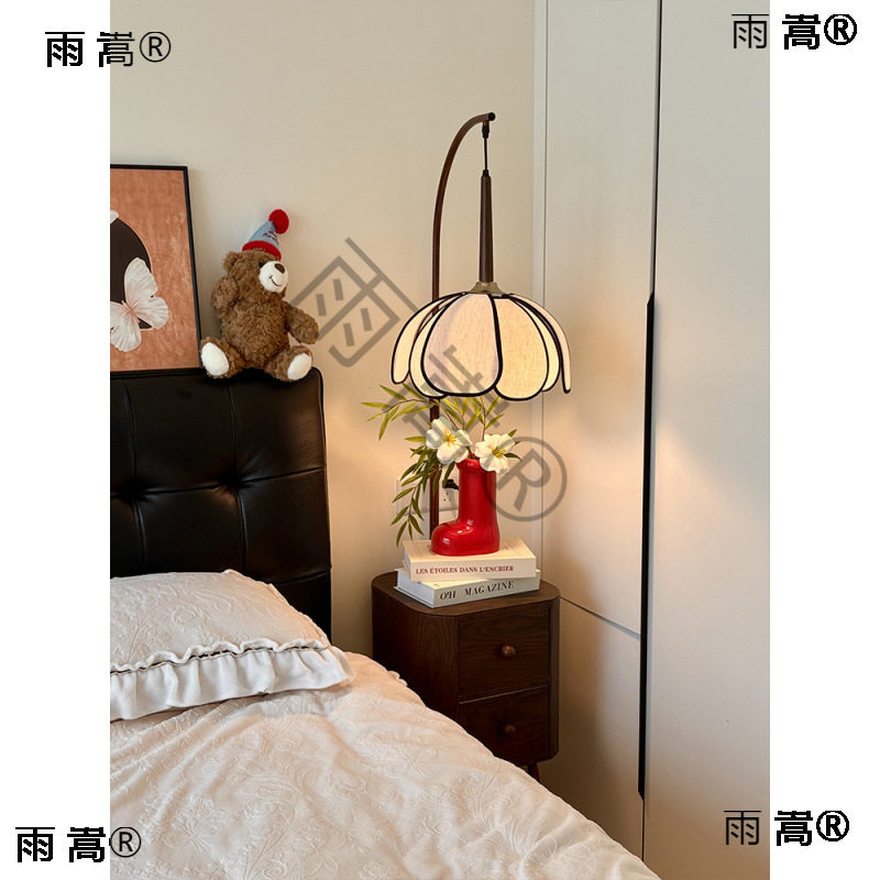 中古风法式网红卧室落地灯客厅茶几边几氛围床头柜台灯置物架一