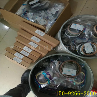 8240 8动臂油缸密封707 48731铲斗油缸密封707 58240 PC220